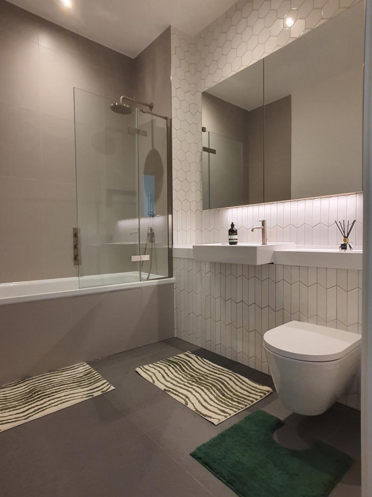 Cozy Room With Private Bathroom In Luxurious Flat London Exterior foto