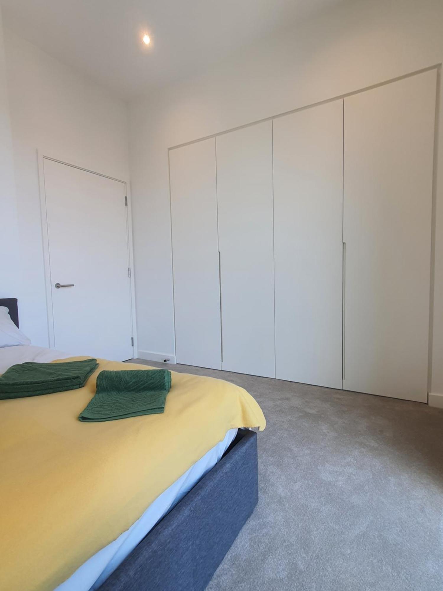Cozy Room With Private Bathroom In Luxurious Flat London Exterior foto